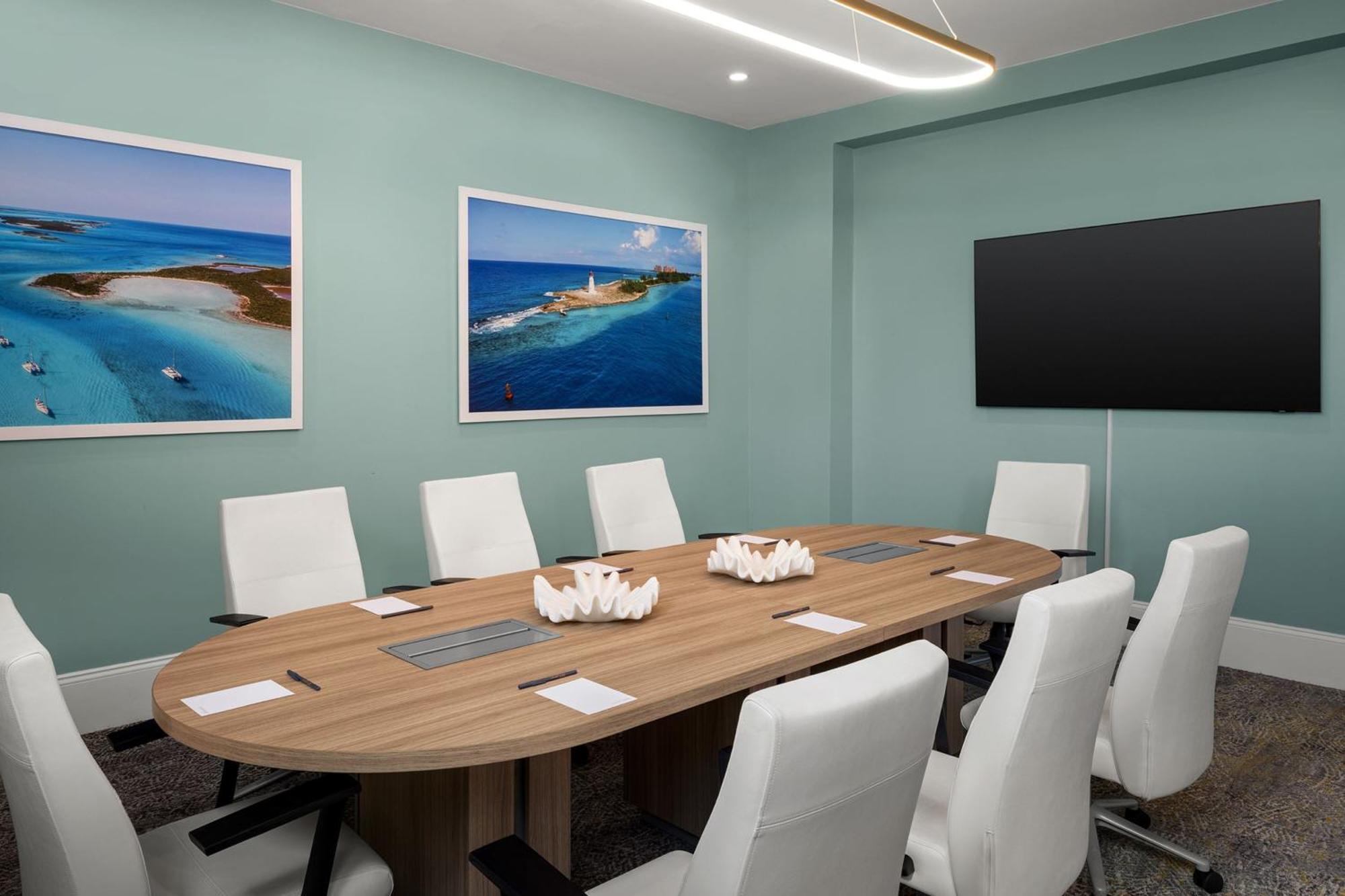 Courtyard By Marriott Nassau Downtown/Junkanoo Beach Buitenkant foto