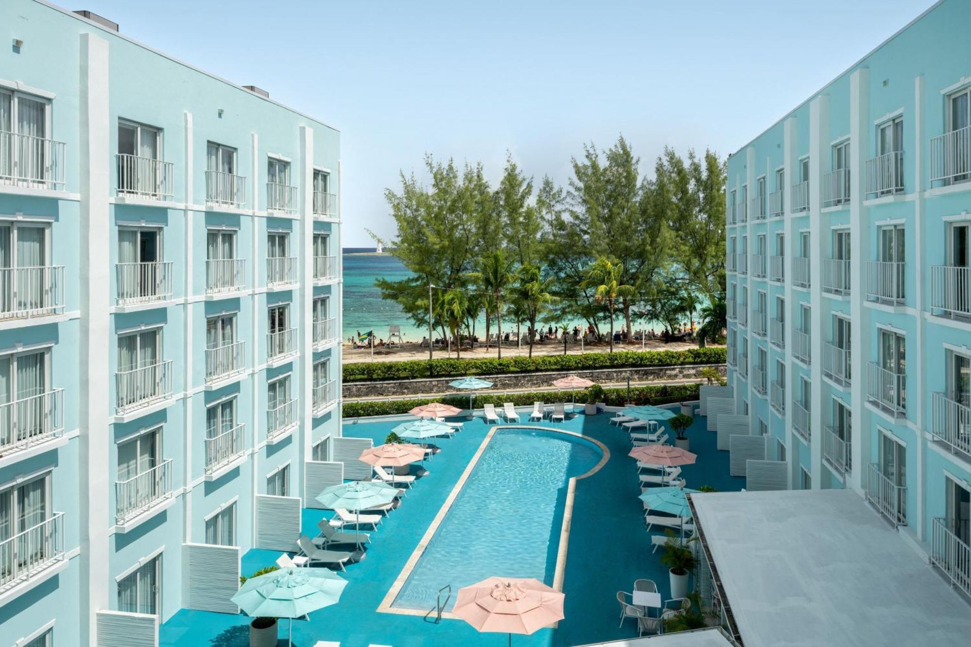 Courtyard By Marriott Nassau Downtown/Junkanoo Beach Buitenkant foto