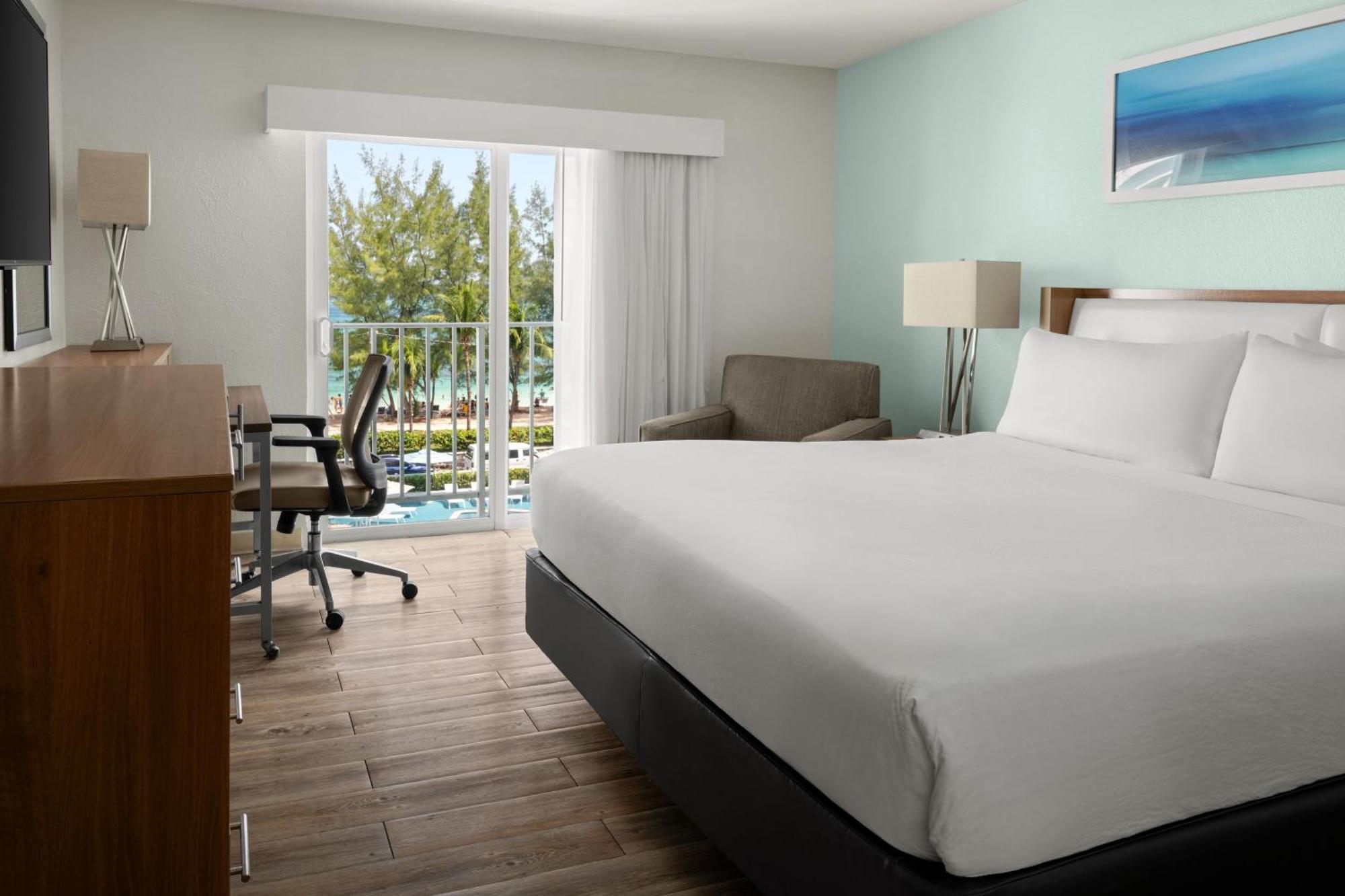 Courtyard By Marriott Nassau Downtown/Junkanoo Beach Buitenkant foto